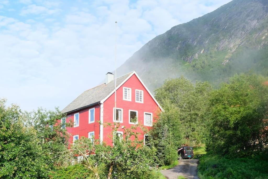 Apartment With Lake View In Jolster Årdal 외부 사진