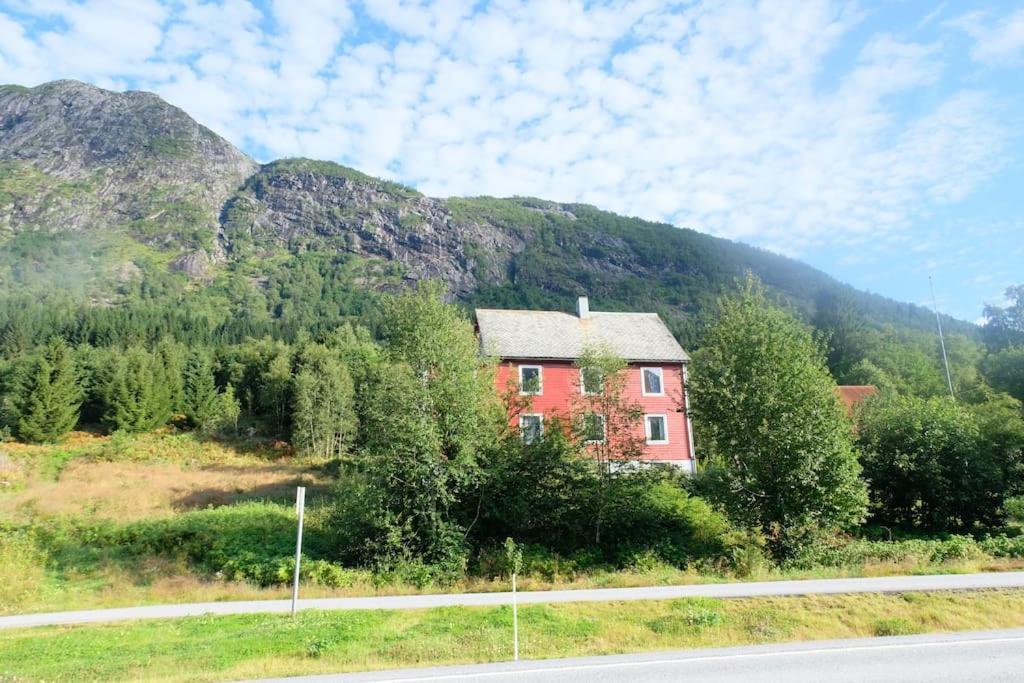 Apartment With Lake View In Jolster Årdal 외부 사진
